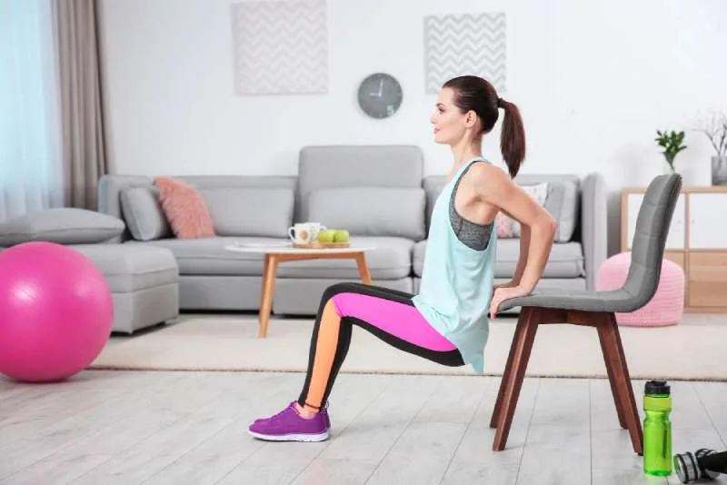Chair Dips กระชับต้นแขน