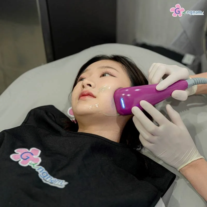 ยกกระชับผิวให้ริ้วรอยดูตื้นขึ้น